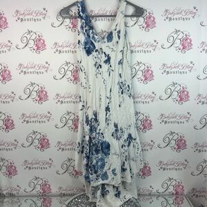 Made in Italy 🇮🇹 dress flowy flowers Blue and White Floral High Low Dress
